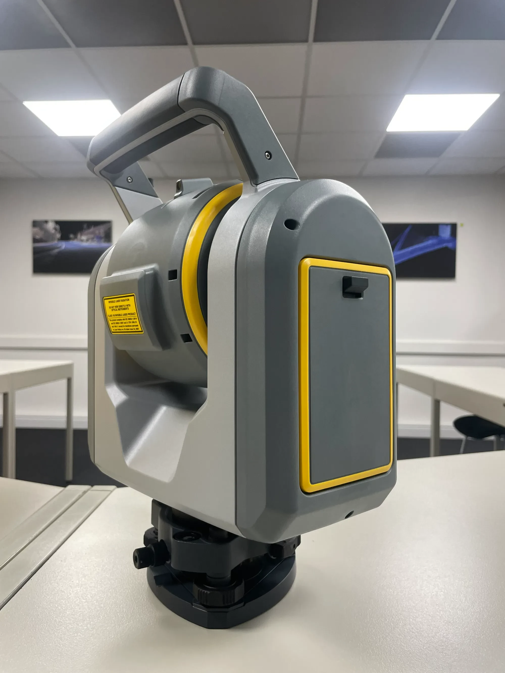 Trimble SX10 1'' with T7 controller