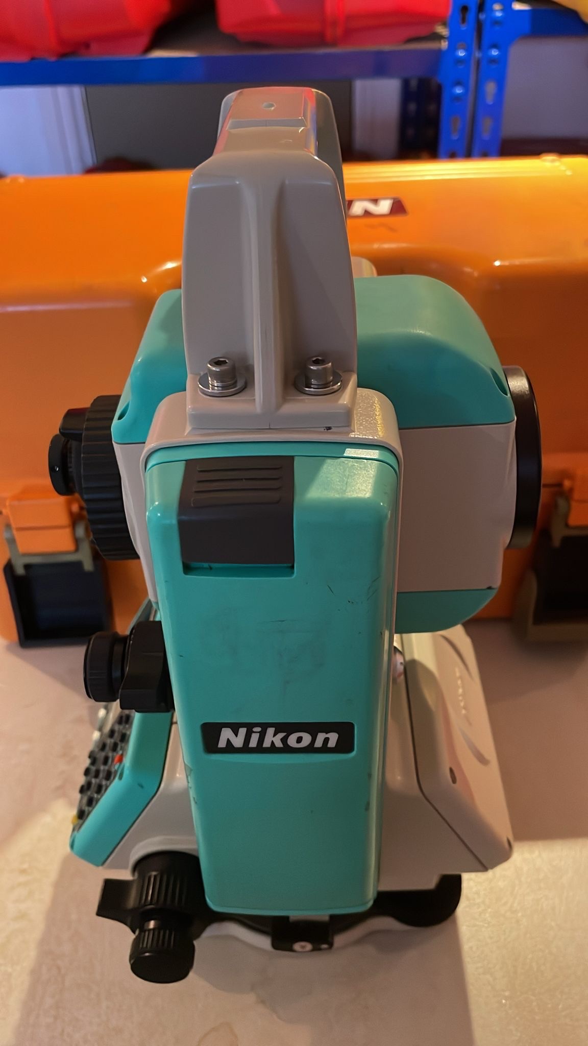 Nikon DTM-332 Total Station with Battery and Charger