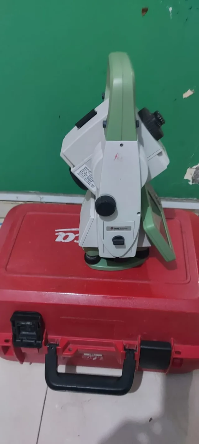 Leica TS13 2'' R500